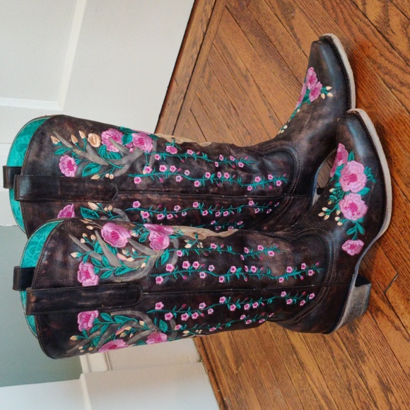 Corral Embroidered Deer Skull Floral Cowboy Boots - Picture 4 of 6